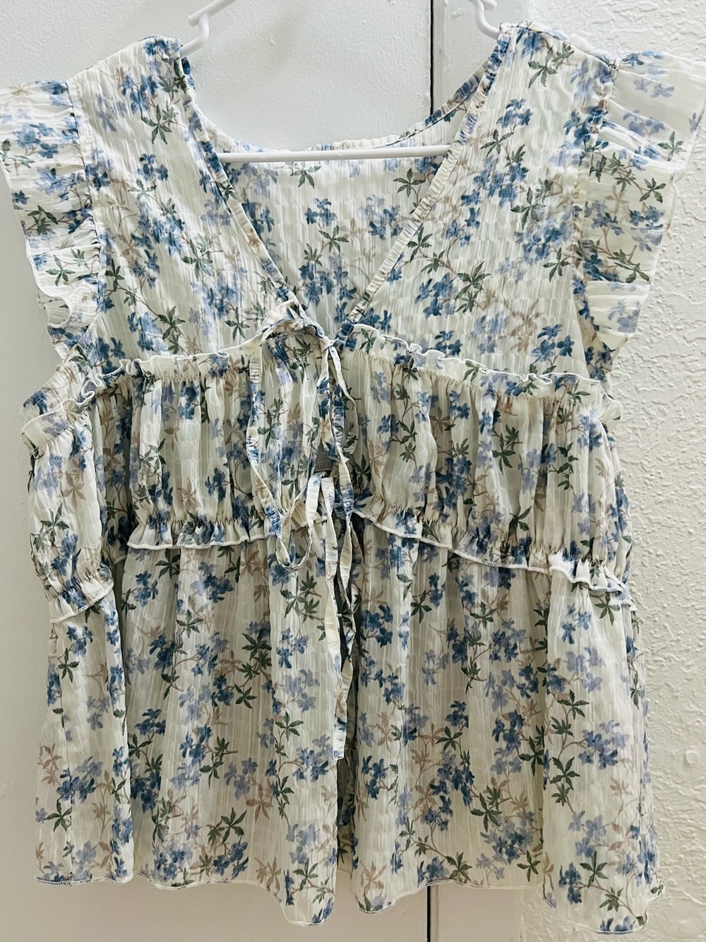 Cream Floral Ruffle Tie-Front Blouse